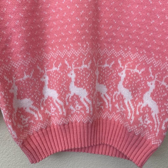 VTG Pink Holiday Print Acrylic Made In The USA Sweater - Picture 10 of 10